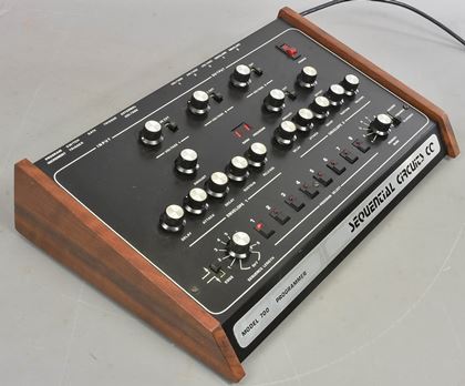 Sequential Circuits-Model 700